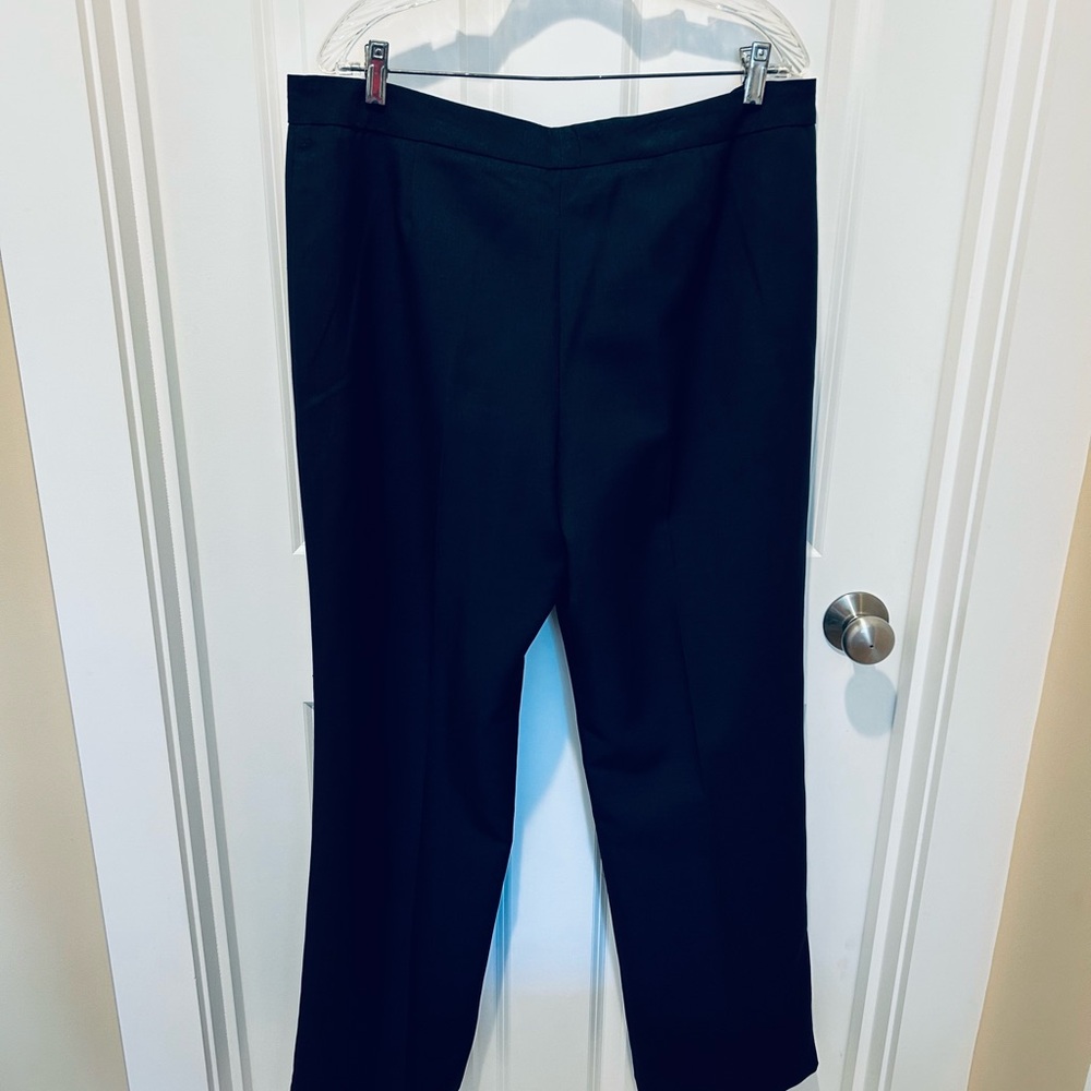Black trousers. Size 14